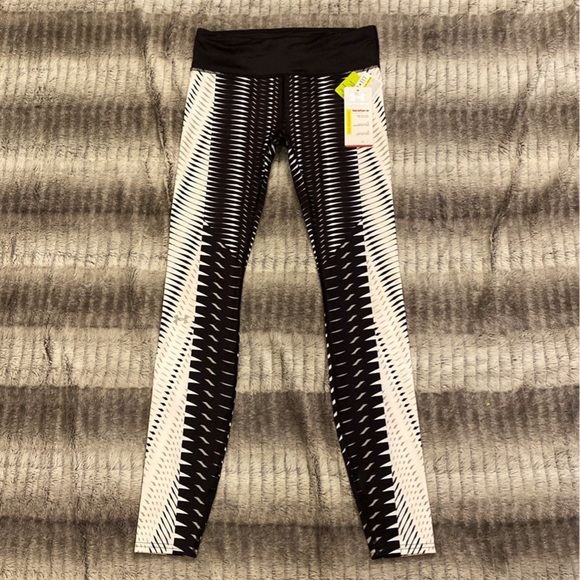 NWT Under Armour Leggings Size Small - Picture 2 of 12